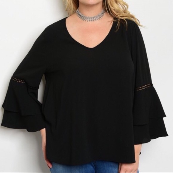 Blouse Black V Neck Crochet Detail Plus Size 1XL - Picture 2 of 3